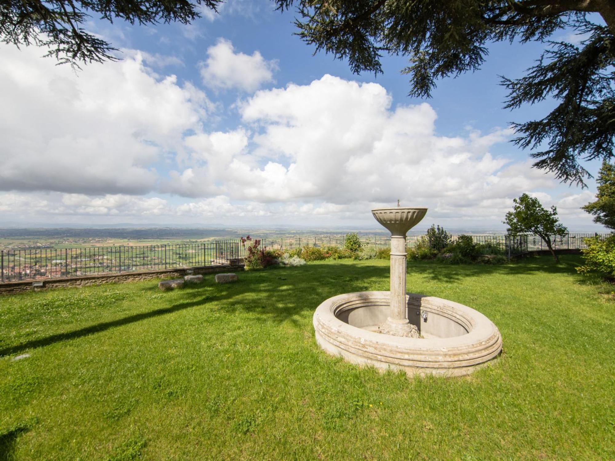 Apartment Antico Duomo-4 By Interhome Cortona Luaran gambar